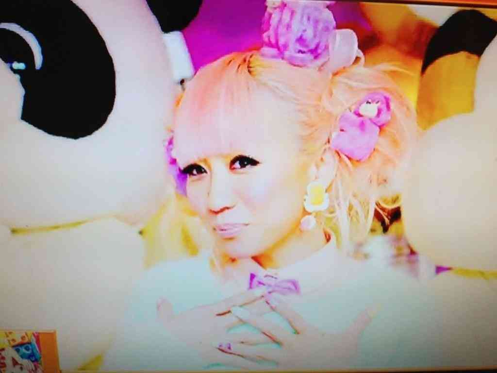 倖田來未“エロかっこよさ”全開!7月31日発売の「Summer Trip」ジャケ写で自身最大規模の露出ショットに挑戦