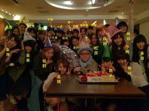 AKB総合プロデューサー秋元康の誕生会が凄すぎると話題 - NAVER まとめ