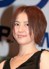 長澤まさみの腫れた顔に伊勢谷友介のDV疑惑