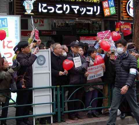 とある２ＣＨのニュース速報！ : 報道しない自由を発動中の公共放送ＮＨＫ・国会議員である有田芳生が暴力団を支援！レイシストしばき隊に山口組系山健組暴力団組員(高橋)。