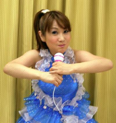 【画像あり】KABA.ちゃん事務所に反抗し女装敢行!!