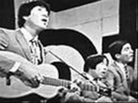 ザ・フォーク・クルセダーズ 『帰って来たヨッパライ』 - YouTube