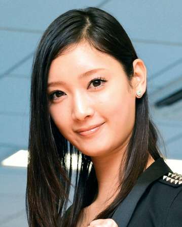 菜々緒「10センチ以上低かった」元カレが「懐かしい」