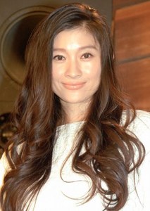 アラフォー女優でダントツ 篠原涼子はなぜウケる？