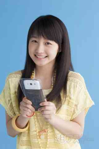 モーニング娘。の鞘師里保が、天真らんまんに表紙を飾るっ！ – あいだ　みさのブログ