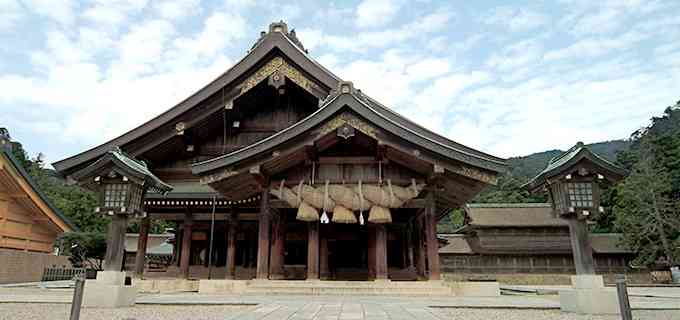 島根県出雲市にある神社、出雲大社 – あいだ　みさのブログ