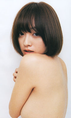 安達祐実初ヌード写真集、先行公開カットをご覧ください