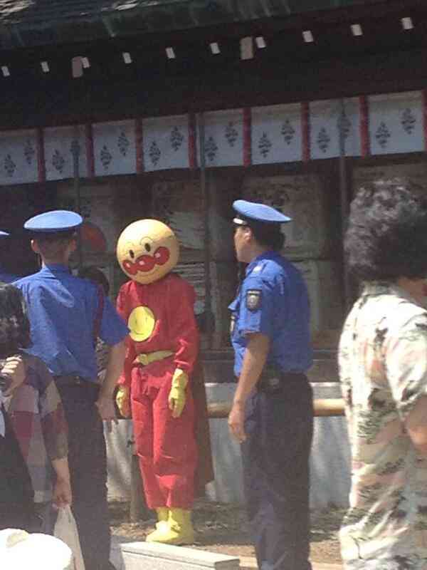 靖国神社に アンパンマン が参拝 アルソックに包囲されるｗｗ ガールズちゃんねる Girls Channel