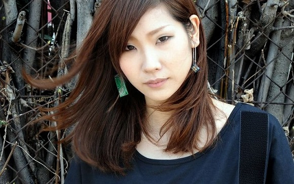 20～30代の女性に人気 …電子部品を使った “理系アクセサリー”が「かわいい！」と話題に