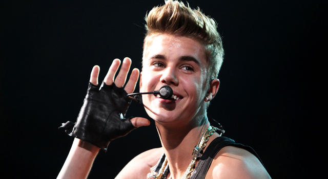 【ヌード画像あり・閲覧注意】ジャスティン・ビーバー、全裸にギター抱えた写真が流出！