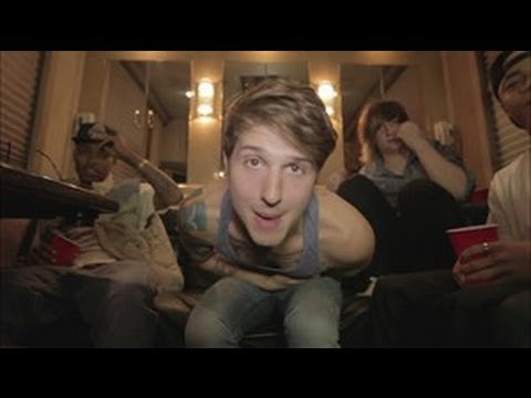 Hot Chelle Rae - I Like It Like That - YouTube