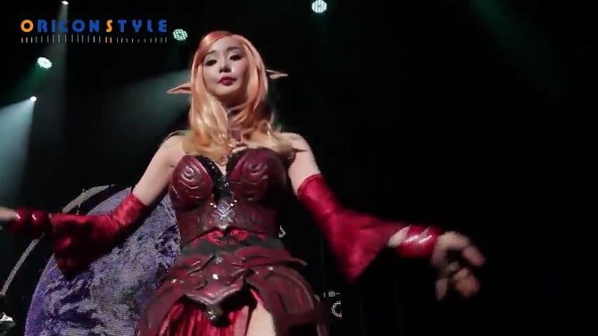 Facebookで「190万いいね！」の黒船コスプレイヤーが来日！ファッションショーデビュー