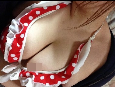 【バカッター】女子学生が性器や胸を公開→ 正体を特定されて逃亡