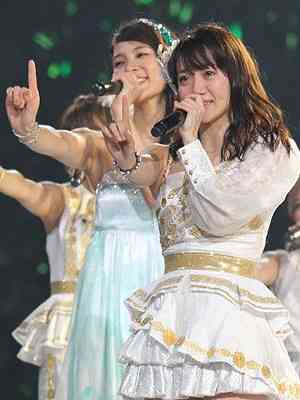 秋元才加がAKB48卒業セレモニーで見せたゴリラ衣装と差し入れバナナの深い理由が泣ける件