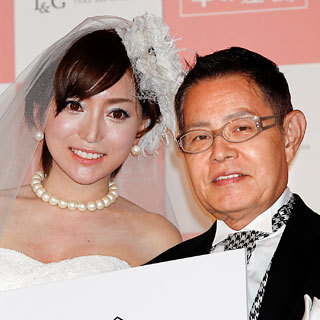 加藤茶の妻・綾菜が売るアクセサリーはただの転売品かと話題に！しかもかなりのボッタクリwww