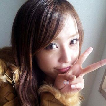 実は結婚していた元AKB・川崎希の外人夫…