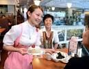 女性目線で見た　かわいい制服・コスチュームが着られる接客バイト - NAVER まとめ