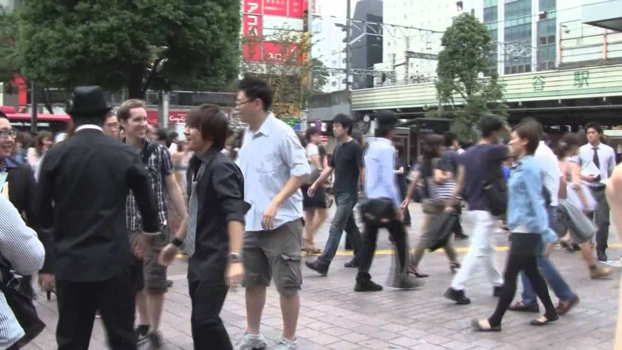 Seoul-Tokyo Relay FREE HUGS - YouTube