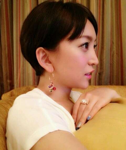 加藤茶の嫁のアクセサリーブランド、転売かと話題になった結果→ブログを「作りました」から「発売」に修正