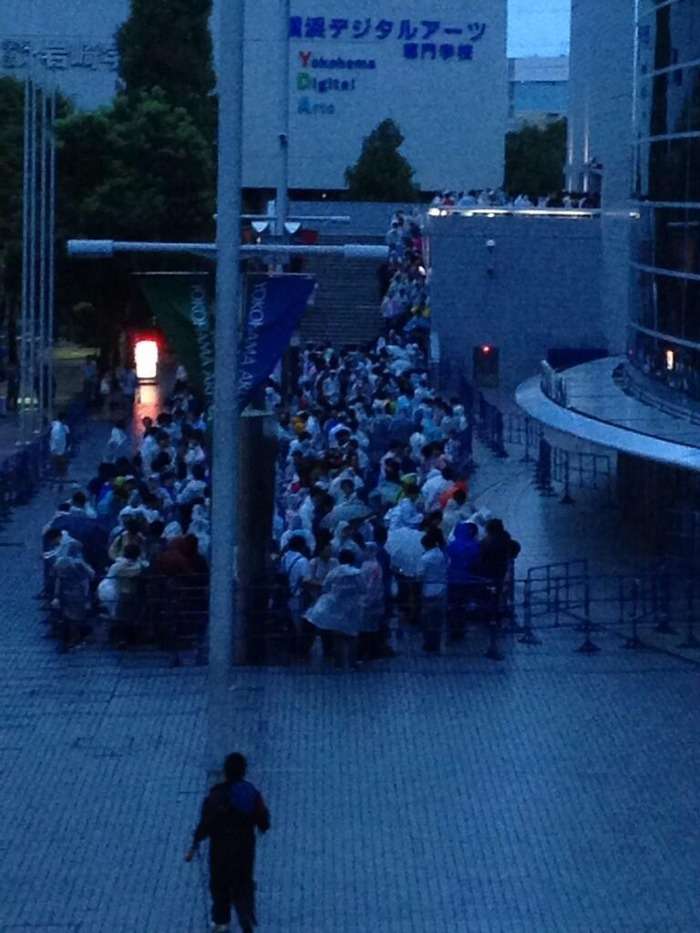 声優・田村ゆかりのライブが台風直撃でも決行！台風の中でも動じない王国民達の雄姿をご覧ください