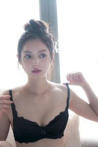 【悲報】佐々木希の「宮崎駿監督の引退ショック」発言に非難殺到…