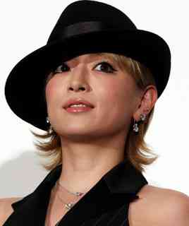 浜崎あゆみ、マロこと内山麿我を“黒歴史”扱い「15年間で一番の間違いだった」