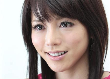 釈由美子、黒髪イメチェンに「少女のようなかわいさ」