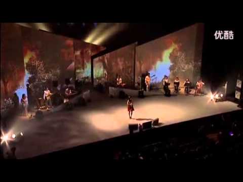 【LIVE】前田敦子 「右肩」2nd solo LIVE DVD 神戸公演昼 - YouTube