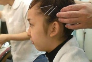 昔の板野友美と昔のGLAYのHISASHIが似てる件