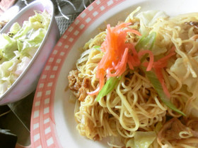 カップラーメンをどこまで豪華に撮影できるか試してみた結果…