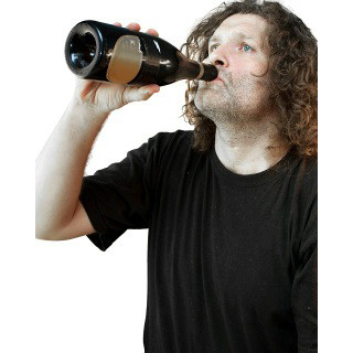 女性64%が「酒好きの男性は嫌い」 -「酒代が心配」「臭い」「遊んでそう」 | マイナビニュース