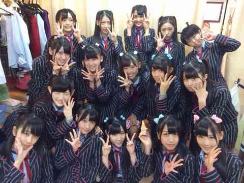 AKB48峯岸みなみのツインテールが凄いと話題にww