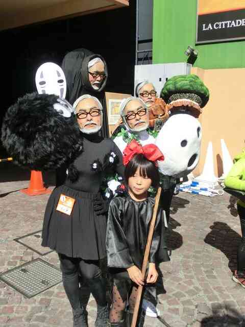 川崎に出現したハロウィンコスプレがすごいｗｗｗ