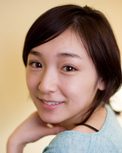 加護亜依が整形グラドル森下悠里とコスプレ披露で女豹に！