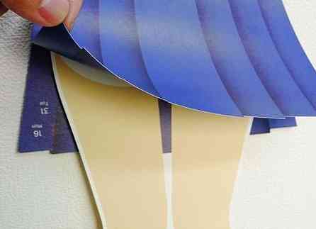 このスカートめくりカレンダーが酷すぎる…