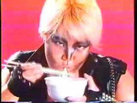 1985 日清 たこ焼きラーメン - YouTube