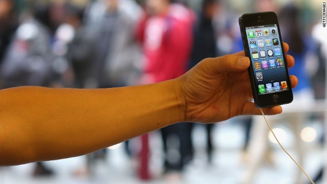 iPhone欲しさに新生児3人を売却、中国で夫婦逮捕