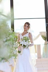吉川ひなのがハワイのチャペルで憧れのバウ・リニューアル婚！ - Ameba News [アメーバニュース]