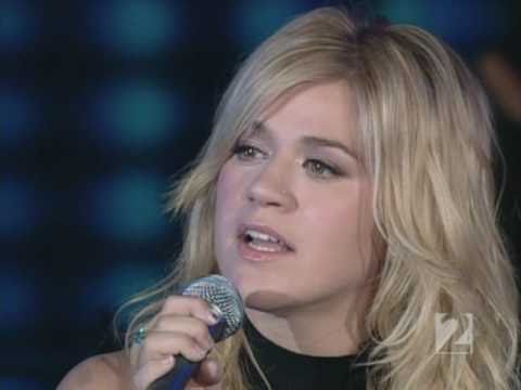 Kelly Clarkson - Because Of You (Live Oprah Winfrey Show) - YouTube