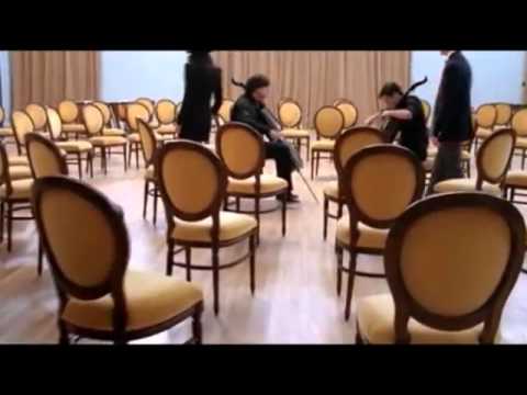 2CELLOS Glee - SmoothCriminal Full Official Performance - YouTube