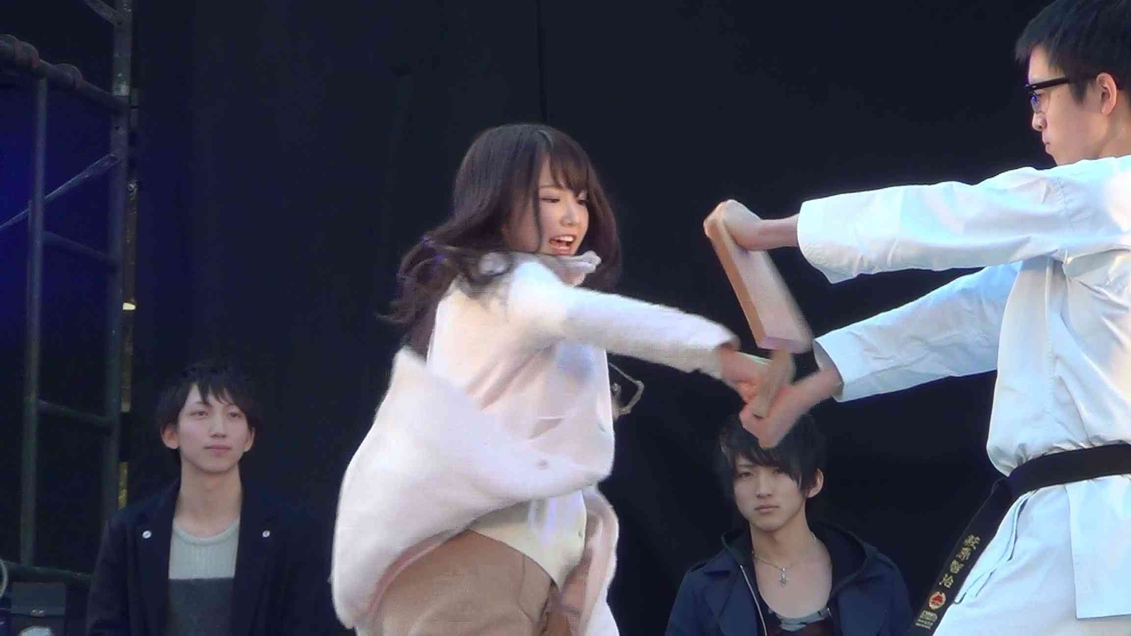 東大　ミスコン2013　レベル高すぎ、才色兼備の最強美女　ミス東大に選ばれて嬉し泣き！ - YouTube
