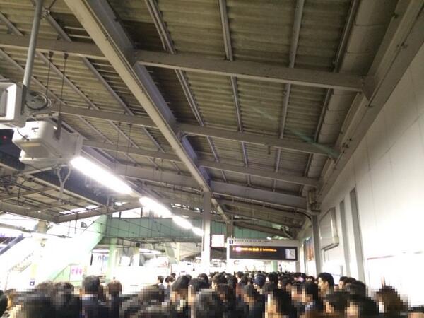 品川駅が終電間近の人身事故でスゴイ事になっていた件