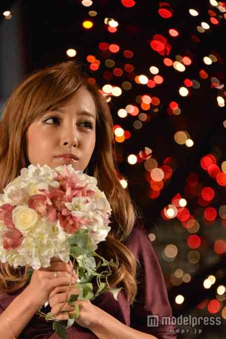 板野友美「クリスマス、寂しいからと言って焦って恋人作る人もいるけど、そういうの良くない」