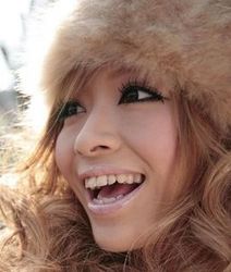 小森純、夫との