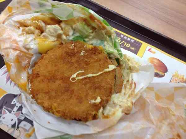 ロッテリアの「全部のせバーガー（1130円）」がマジキチだと話題に