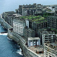 【昔の写真】まだ人が住んでいた頃の軍艦島【当時の生活】 - NAVER まとめ