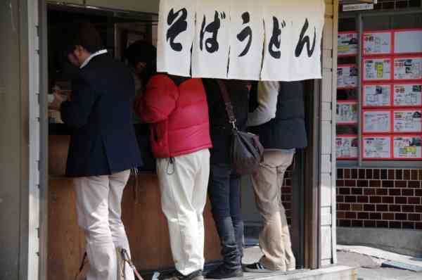 量り売りの立ち食いステーキ店、銀座に「いきなり!ステーキ」開店