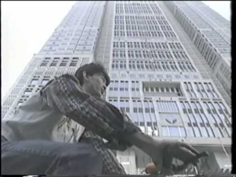 この秋ひとりじゃない - YouTube