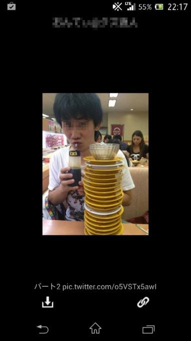 【バカッター】今度は女の子が鼻にしょうゆを突っ込んで大炎上