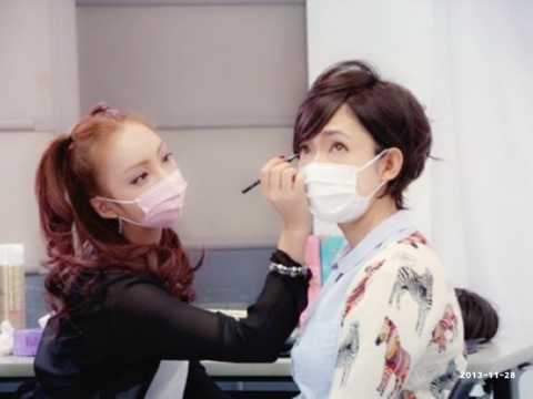 ざわちん、滝川クリステル風メイクで北陽・虻川美穂子を激変させる「今回は満足」